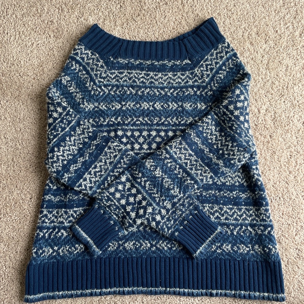 Chaps Blue sweater